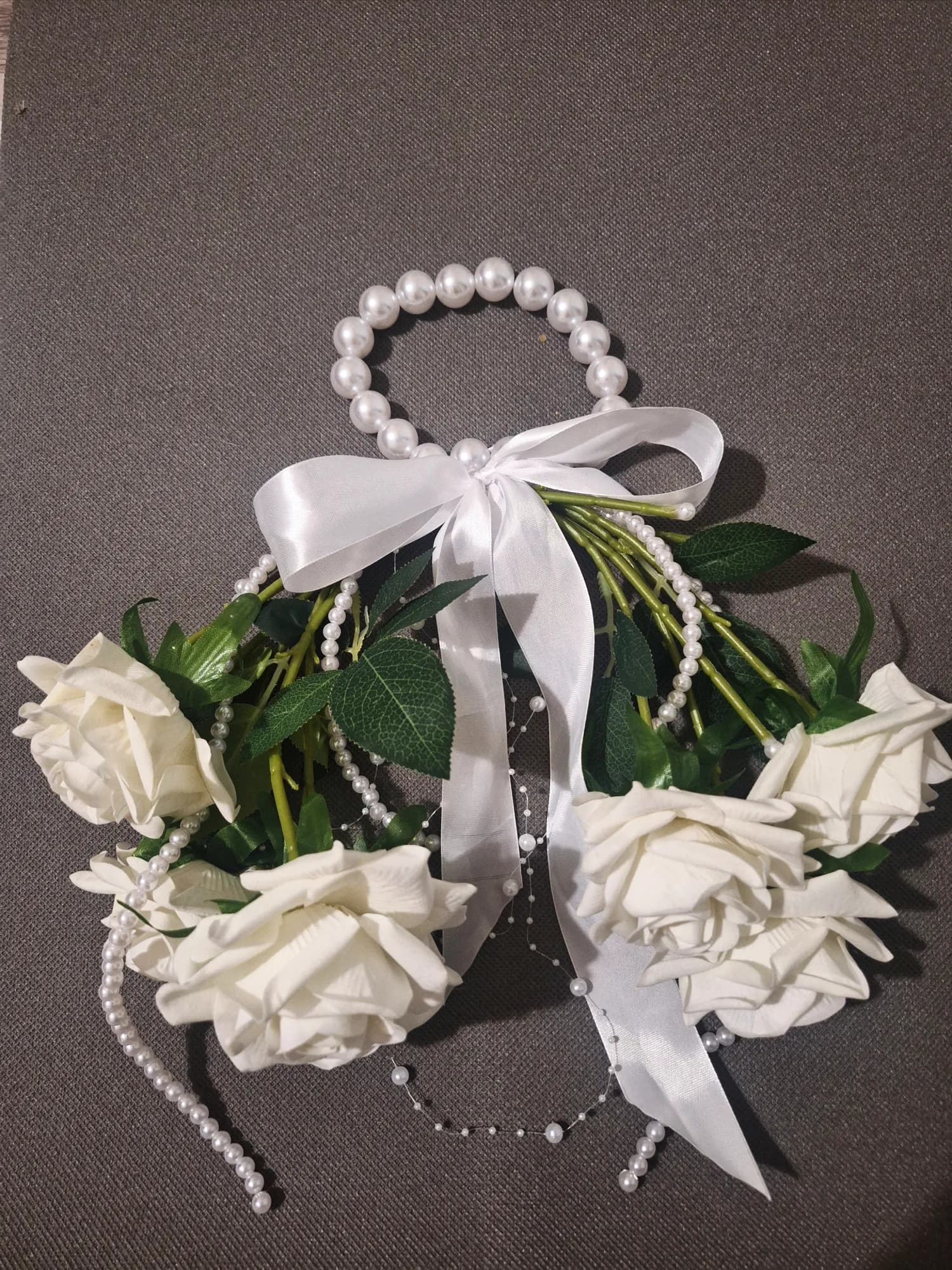 Roses and pearls, ready to be tied